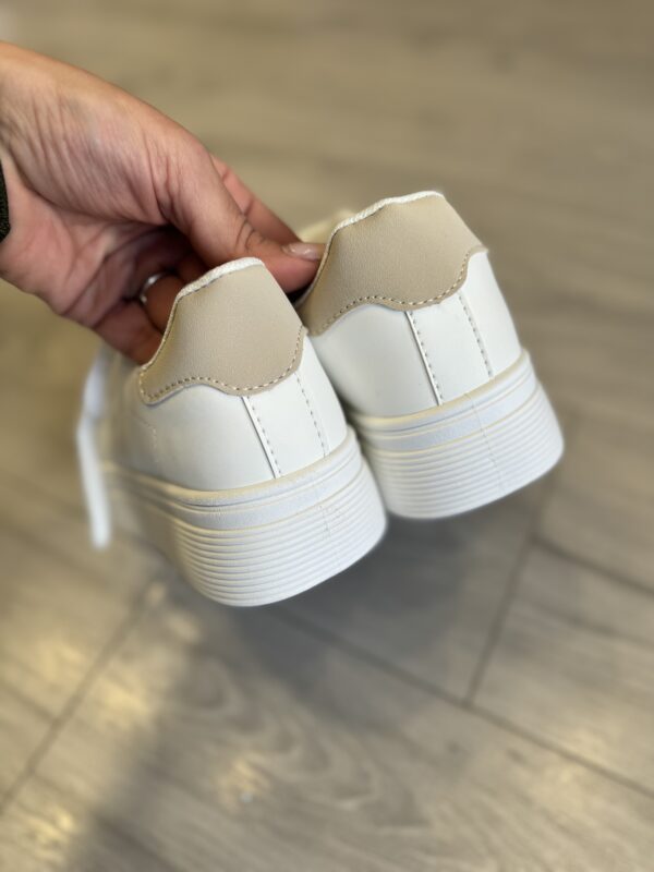 Sneakers Primavera - immagine 2