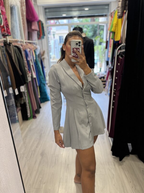 Abitino modello Blazer - immagine 3